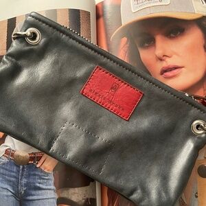 ALEXIS DRAKE Everyday Collection Grey/Blue/Black Catchall Clutch is New w/o Tags